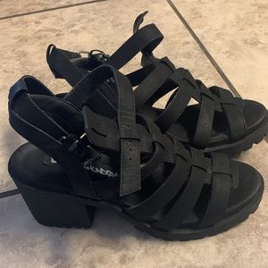 Dirty Laundry wedges